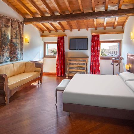 City Centre Rooms And Apartments فيرونا المظهر الخارجي الصورة