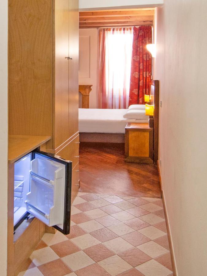 City Centre Rooms And Apartments فيرونا المظهر الخارجي الصورة