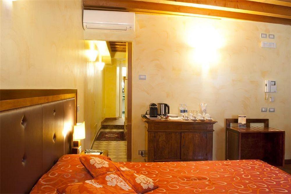 City Centre Rooms And Apartments فيرونا المظهر الخارجي الصورة